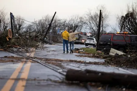 Tornado binaları uçurdu