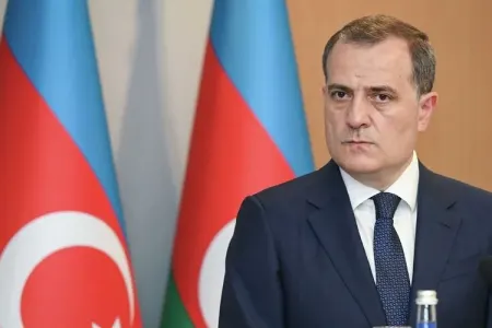 Ceyhun Bayramov Brüsselə getdi