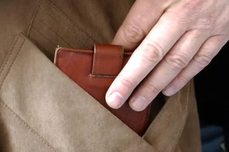 Bakıda restoranlarda cibgirlik edən əcnəbi - SAXLANILDI