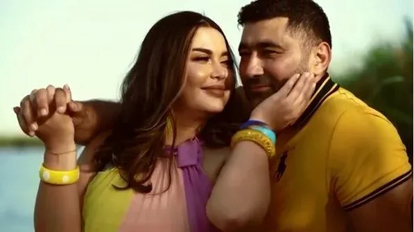 Təranə Qumralın qızı əri üçün çəmənlikdə - RƏQS ETDİ - VİDEO