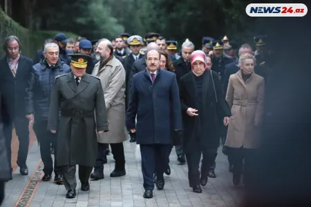 "Türkiyə-Azərbaycan dostluğu Heydər Əliyevin uzaqgörən siyasətinin nəticəsidir" - Cahit Bağcı