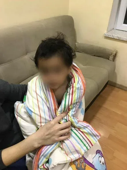 Anasının taksidə qoyub getdiyi uşaqla bağlı - YENİ XƏBƏR - FOTO