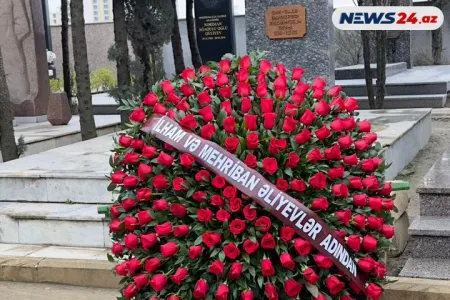 Prezident və birinci xanım Ramiz Məlikin dəfn mərasiminə əklil göndərdi - FOTOLAR