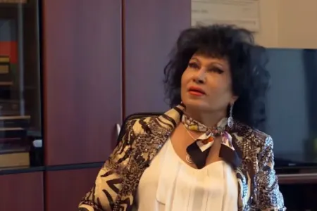 Zeynəb Xanlarova uzun müddətdən sonra oxudu - Kadrarxası görüntülər