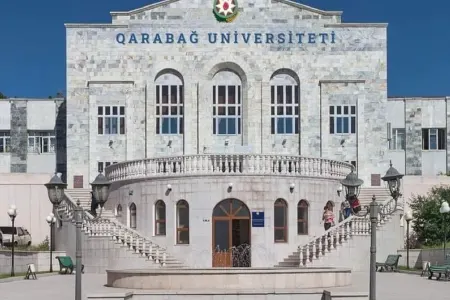 İlham Əliyev Qarabağ Universitetindən - DANIŞDI