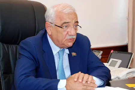 Səttar Möhbalıyev yenidən AHİK-in sədri seçildi