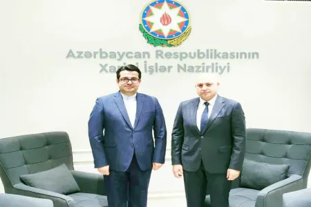 İran səfiri Azərbaycan XİN rəhbərinin müavini ilə görüşdü