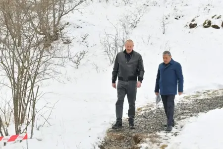 İlham Əliyev Şuşa rayonundakı “Turşsu” bulağında - FOTOLAR