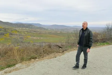 İlham Əliyev Xocalının Naxçıvanlı kəndində oldu