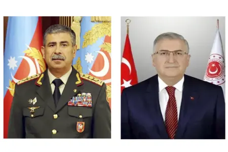 Müdafiə nazirləri arasında telefon danışığı oldu