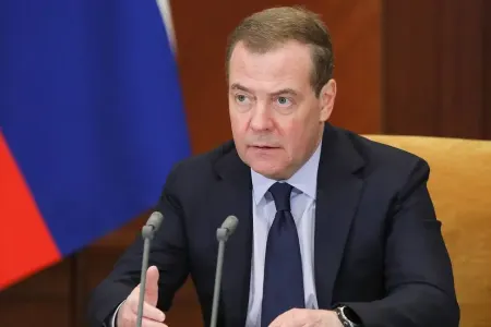 Rusiya Ukraynada yaranacaq istənilən xarici hərbi bazanı vuracaq - Medvedev