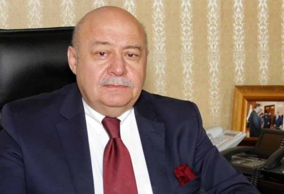 Elbay Qasımzadə təltif edildi - FOTO