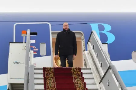 Prezident Sankt-Peterburqa işgüzar səfərə getdi - – FOTO