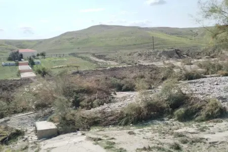 Azərbaycanda daha bir körpü uçdu - – FOTO