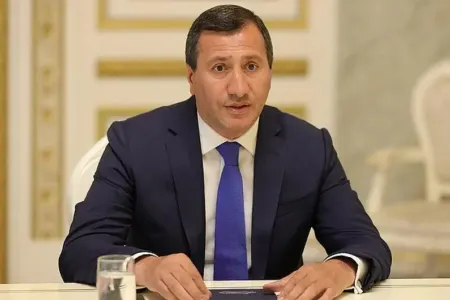 Çantasından güllələr tapılan partiya sədri azadlığa buraxılıb