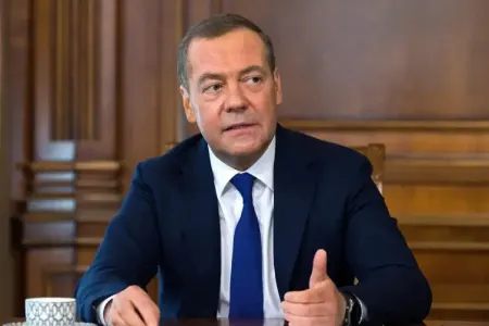 Medvedyev Fransa XİN-in Belqorodla bağlı bəyanatına cavab verib
