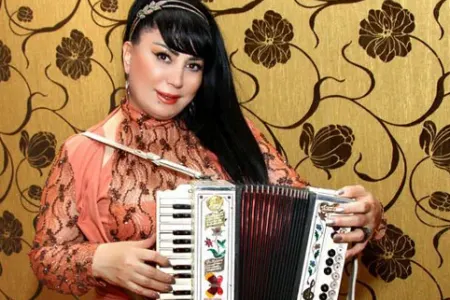 Gülbahar Şükürlü ilə vida mərasimi keçirilir