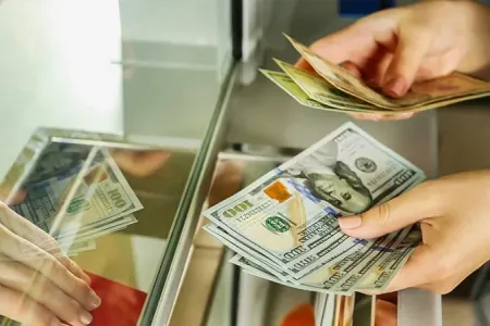 Azərbaycanda dollara tələbat kəskin artıb: - növbəti devalvasiya?