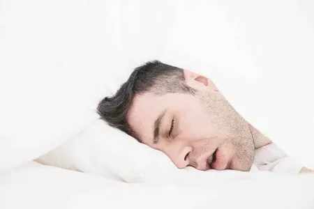 Ağzı ilə nəfəs alanlar tez qocalır - – Həkim