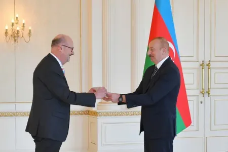 İlham Əliyev Lüksemburqun yeni səfirini qəbul edib - VİDEO
