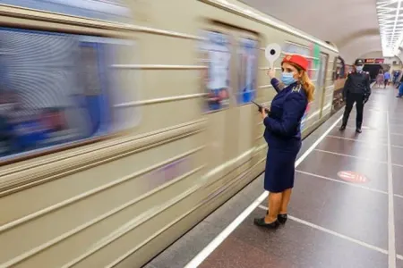 Həqiqət Quliyev metroda qəfil vəfat etdi - FOTO