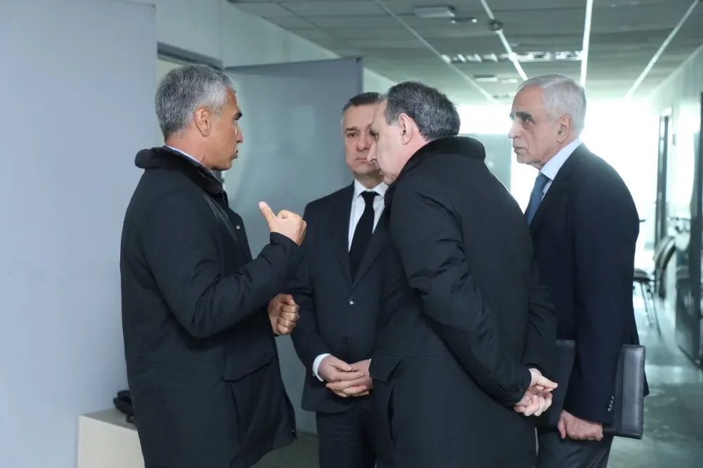 Rəsmilər yanğın yerində - FOTO/ VİDEO