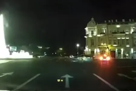 Bakıda "Prius" "Mustang"la toqquşdu - ANBAAN VİDEO