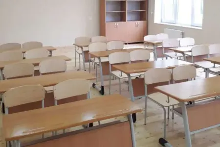 İki sinif otağını su basdı - FOTO