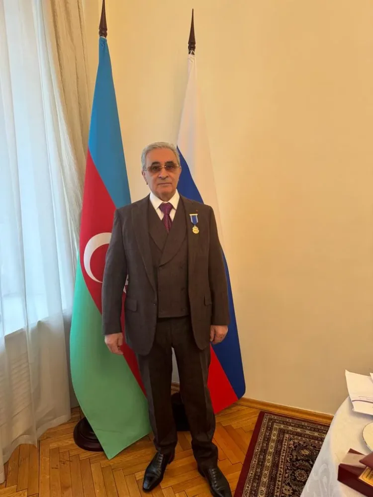 Professor İlham Rəhimova “Şöhrət” ordeni təqdim edildi - FOTO