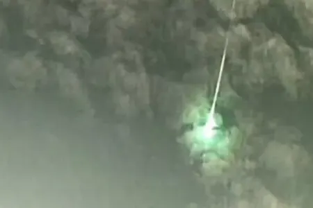 Yaponiyaya meteor düşdü - ANBAAN VİDEO