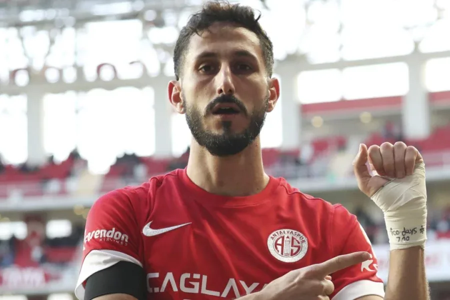 Türkiyədə saxlanılan İsrailli futbolçu sərbəst buraxıldı - FOTO