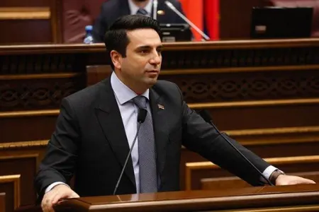 Azərbaycanla danışıqlarda müsbət irəliləyişlər var - Simonyan