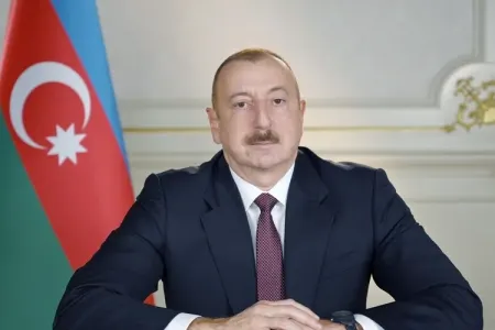 Prezident Lənkəranda Heydər Əliyevin abidəsini ziyarət etdi - FOTO
