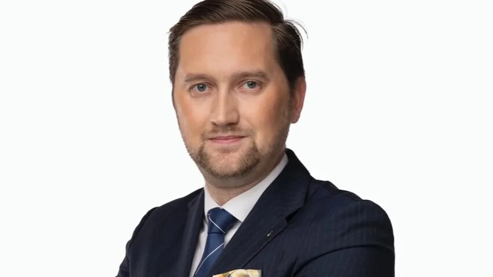 "Avropaya qaçan ukraynalılar müharibəyə cəlb olunmalıdır" - AVROPARLAMENTARİ