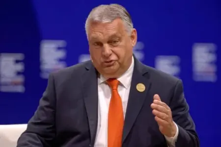 Aİ Ukraynaya yardım etməlidir: Orban