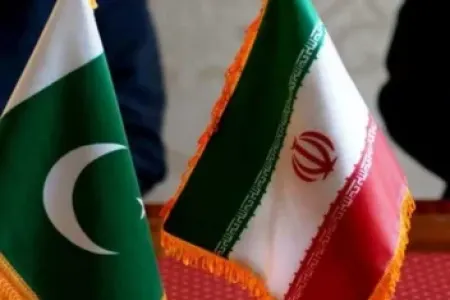 Pakistan İrandakı səfirini geri çağırır