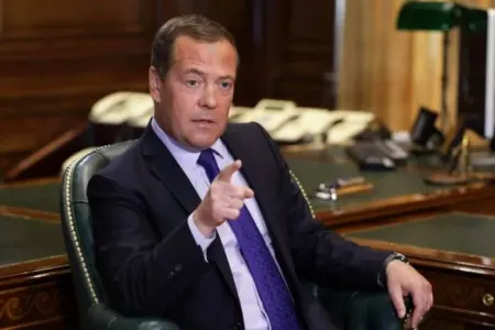 "Müstəqil Ukrayna Rusiya üçün ölümcül təhlükədir" - Medvedev