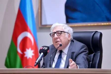 “Gənclərin parlaq əsərlər yaradacağına inanıram”- Anar