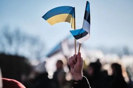 Estoniya Ukraynaya 14 milyon avro ayıracaq