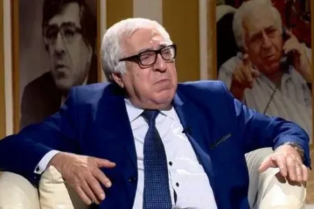 Makronlar gəlib gedirlər, Paris əbədidir - Xalq yazıçısı