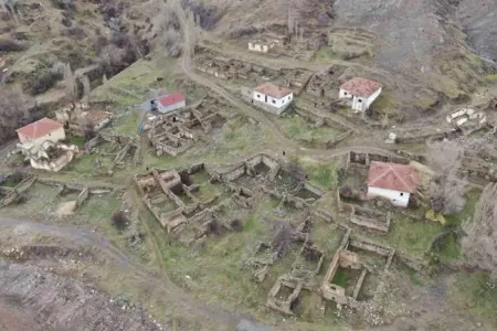 Cinlərin "hücum etdiyi" kəndin - GÖRÜNTÜSÜ