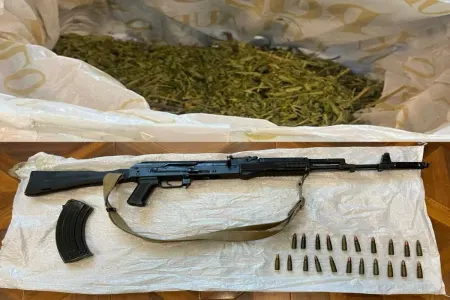 Xızıda polis silahlı şəxs və yarım kiloqram narkotik aşkar edib