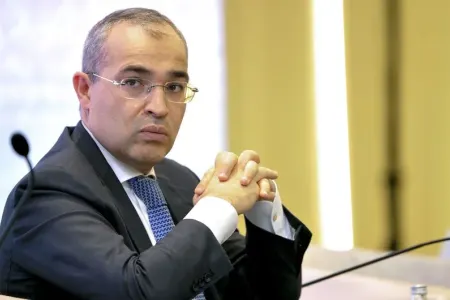 Mikayıl Cabbarov İşçi qrupuna rəhbər təyin edildi