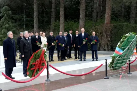 Hulusi Akar Azərbaycanda səfərdədir - FOTO