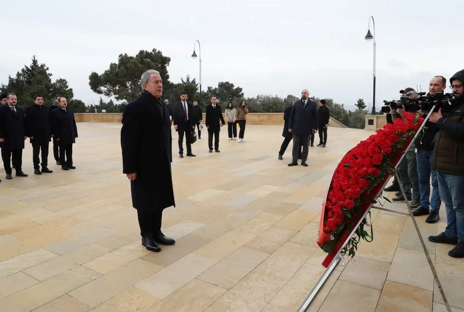 Hulusi Akar Azərbaycanda səfərdədir - FOTO