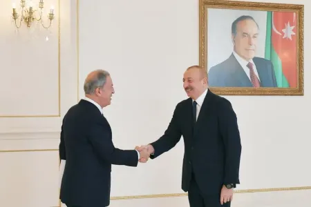 İlham Əliyev Hulusi Akarın rəhbərlik etdiyi nümayəndə heyətini qəbul edib - FOTO