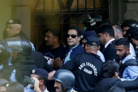 İmran Xan niyə həbs edildi? - — Pakistanın başına bu qadın gəlir