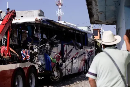 Meksikada yol qəzasında 19 nəfər ölüb