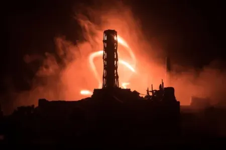 İran yeni raketin hazırlanmasını tamamlayır
