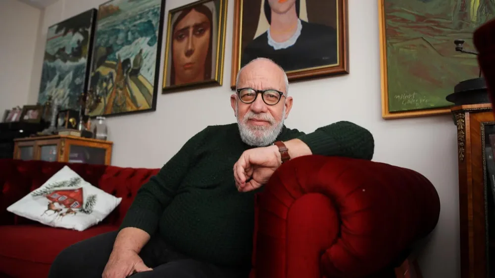 Məşhur yazıçı vəfat etdi - FOTO